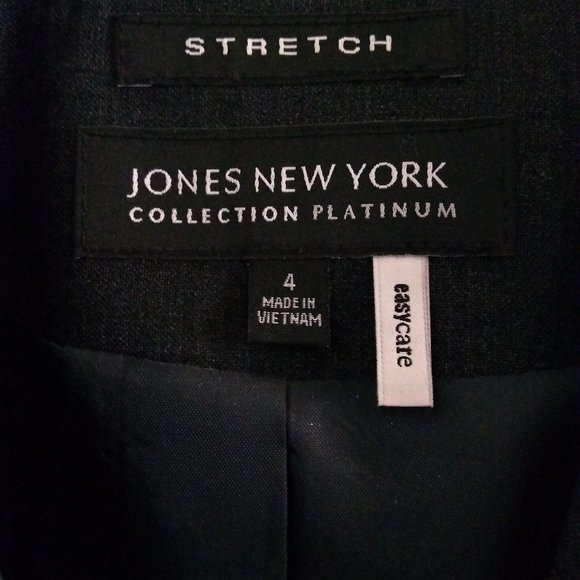 Jones New York Charcoal Suit - Picture 4 of 4